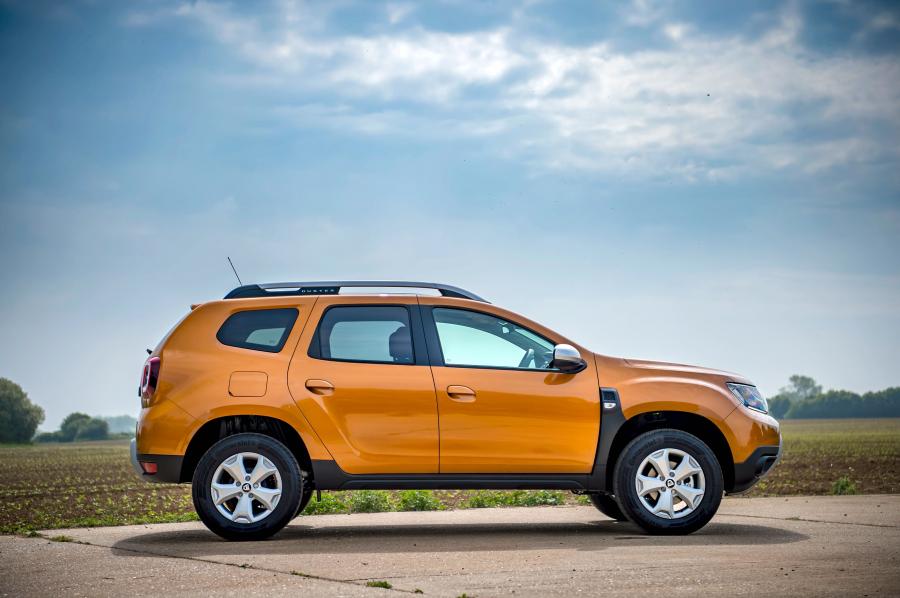  Dacia Duster Comfort 2018 года  (UK) (фото 2 из 35)